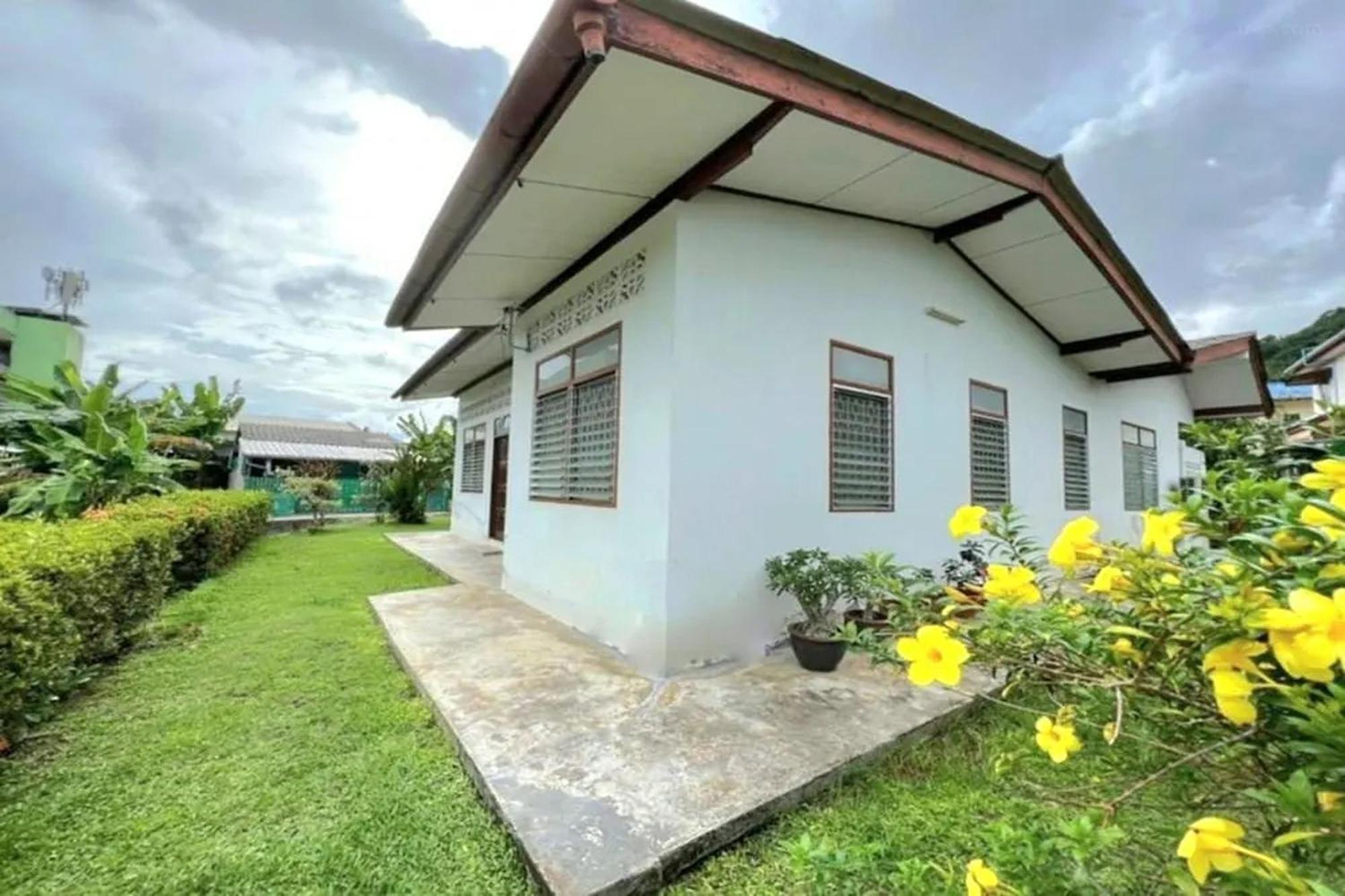 Baan Bonsuan Hill Guesthouse Phuket Exterior photo